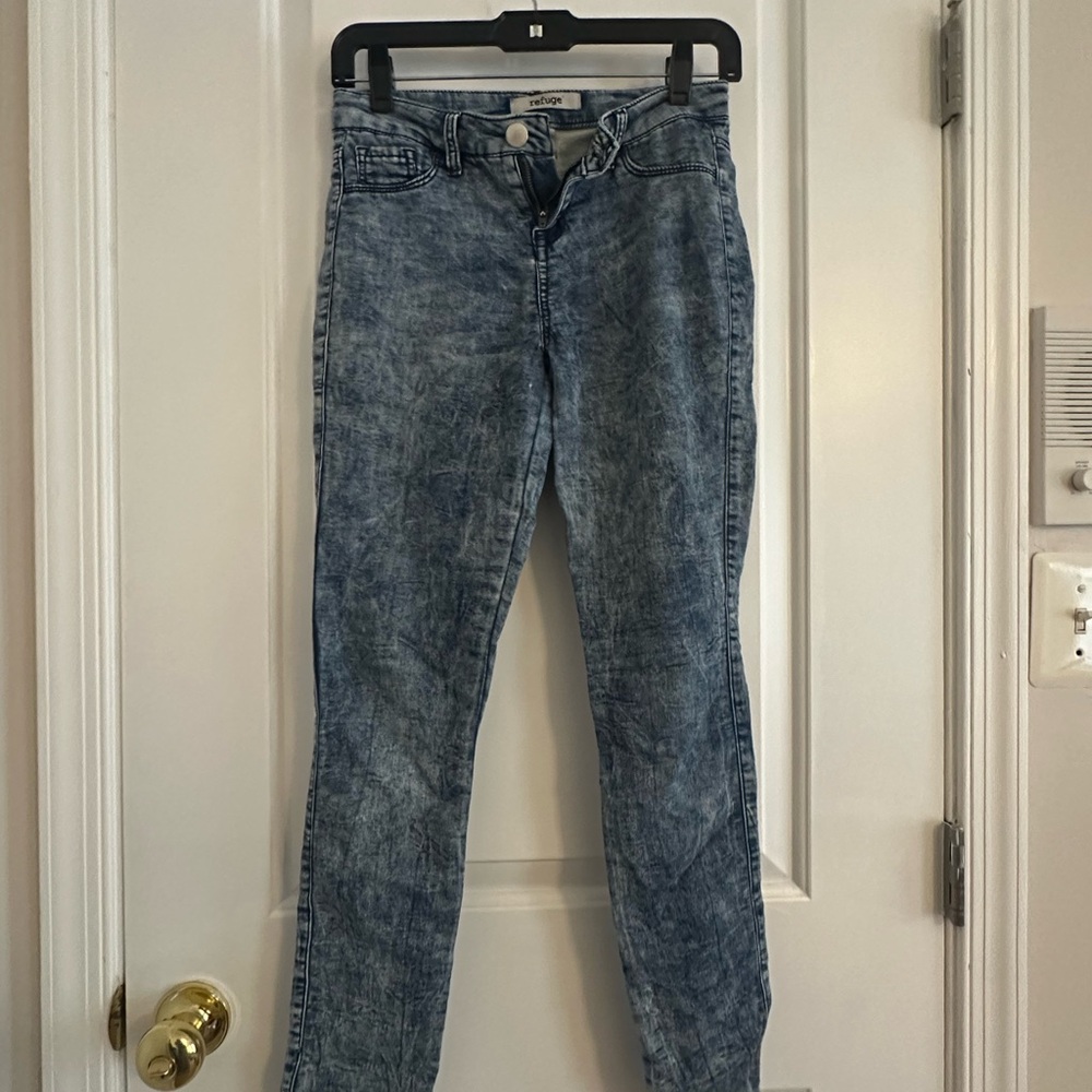 Refuge Blue Acid Wash Jeggings
